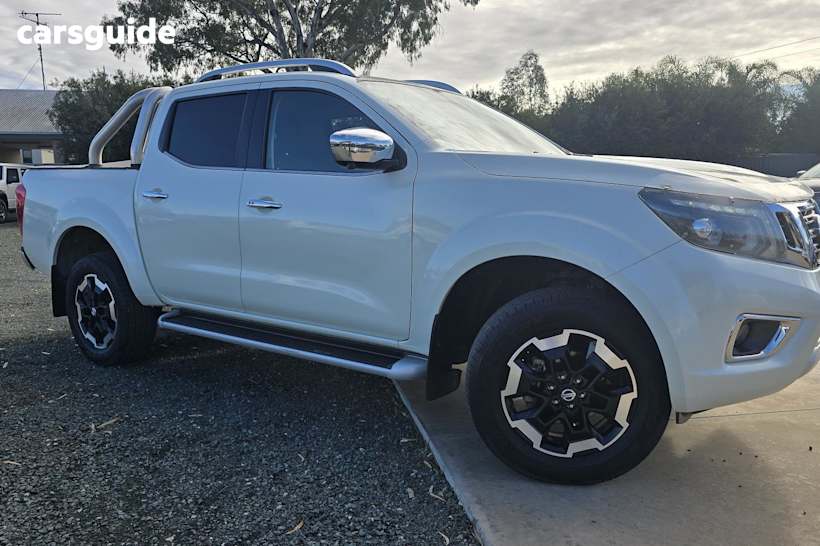 White 2019 Nissan Navara Ute Tray ST-X 4X4