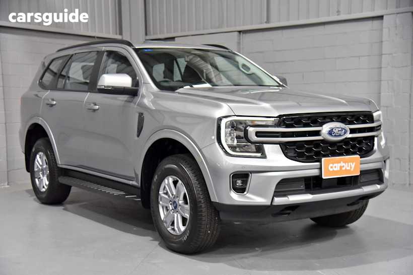 Silver 2024 Ford Everest SUV AMBIENTE R