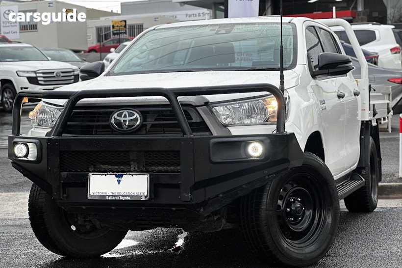 White 2022 Toyota Hilux Ute Tray SR 4X4