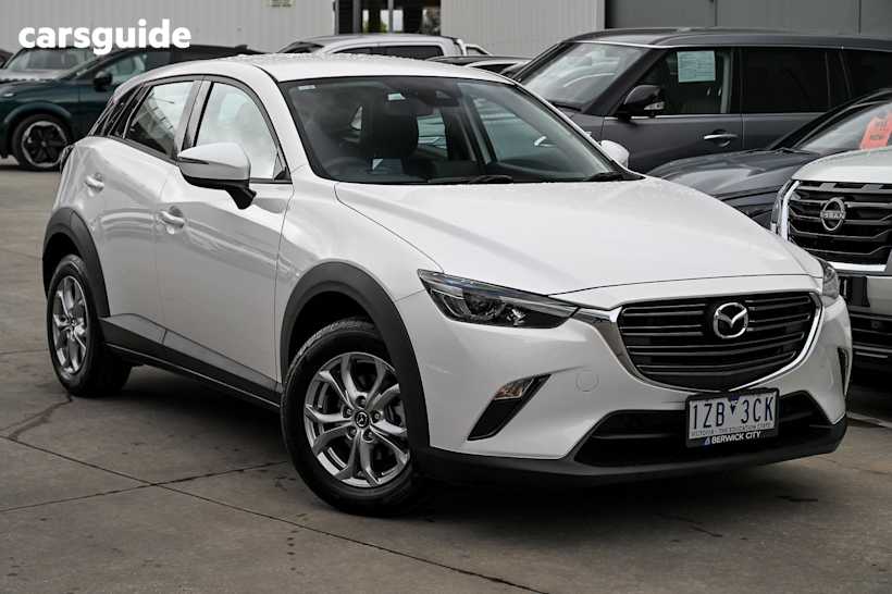 White 2023 Mazda CX-3 SUV G20 PURE F