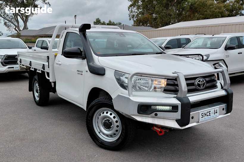 White 2022 Toyota Hilux Ute Tray SR 4X4