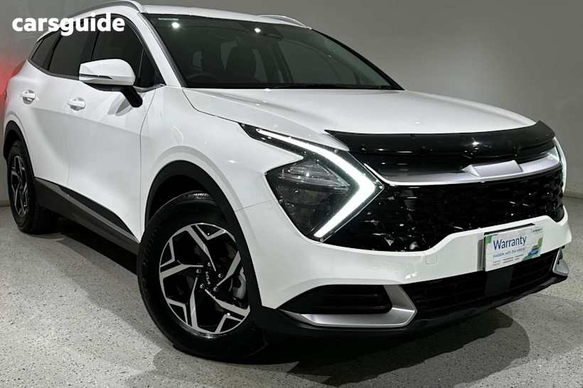 White 2025 Kia Sportage SUV SX 4WD