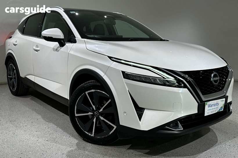 White 2023 Nissan Qashqai SUV TI F