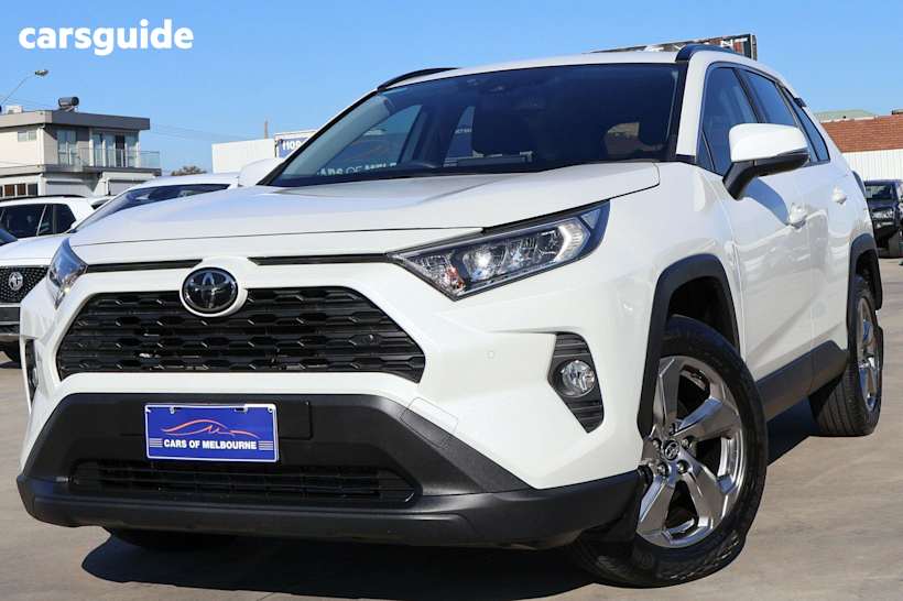 White 2019 Toyota RAV4 SUV GXL F