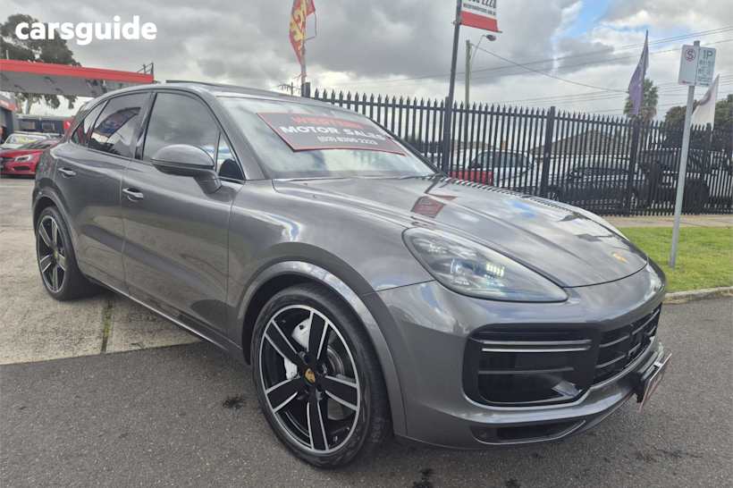 Grey 2019 Porsche Cayenne Wagon Turbo