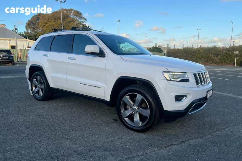 White 2015 Jeep Grand Cherokee Wagon Limited (4X4)
