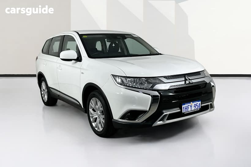 White 2021 Mitsubishi Outlander Wagon Es 7 Seat (2Wd)