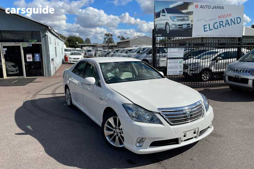 White 2012 Toyota Crown Sedan L PACKAGE HYBRID