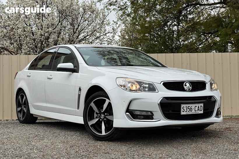 White 2017 Holden Commodore Sedan SV6 R