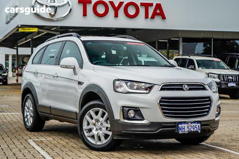 White 2017 Holden Captiva Wagon Active 7 Seater