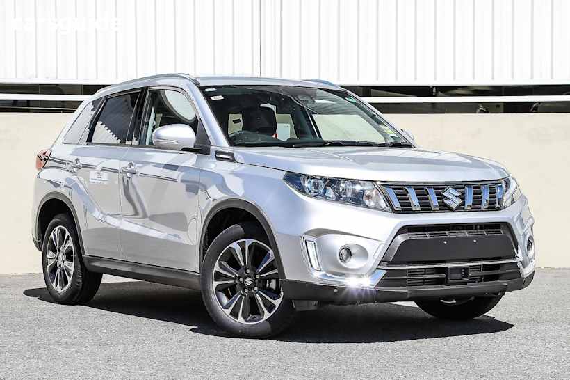 Silver 2024 Suzuki Vitara SUV TURBO F