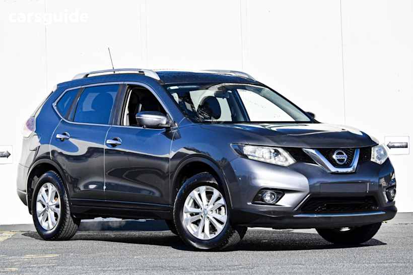 Grey 2015 Nissan X-Trail SUV ST-L F