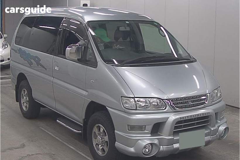 Silver 2005 Mitsubishi Delica SUV SPACEGEAR 4WD