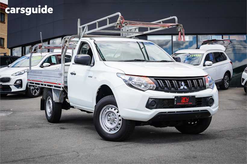 White 2018 Mitsubishi Triton Ute Tray GLX R
