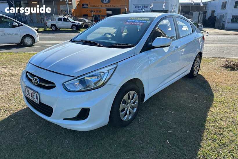 White 2016 Hyundai Accent Sedan Active