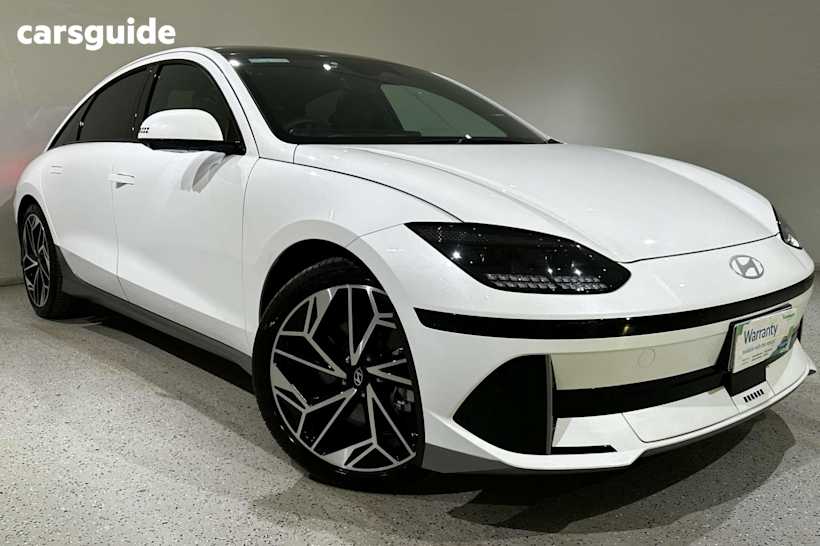 White 2023 Hyundai Ioniq 6 Sedan TECHNIQ 4X4