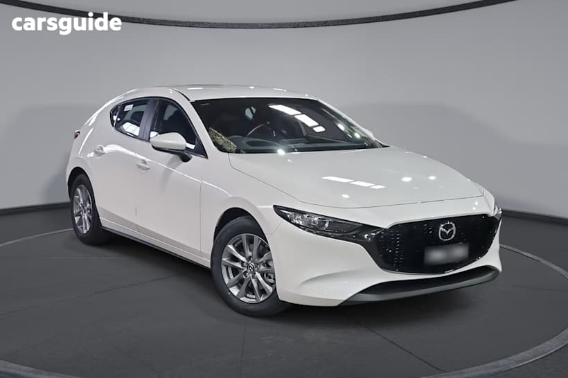 White 2025 Mazda Mazda3 Hatch G20 PURE F