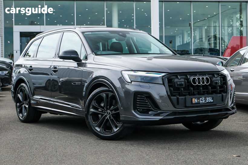 Grey 2025 Audi Q7 SUV 45 TFSI 4WD