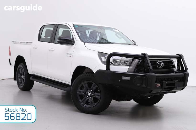 White 2023 Toyota Hilux Double Cab Pick Up Sr (4X4)