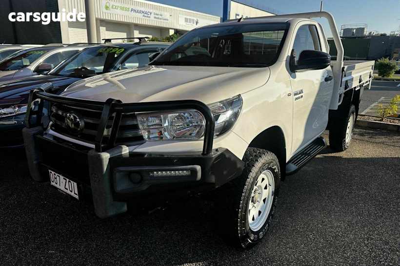 White 2019 Toyota Hilux Cab Chassis Sr (4X4)