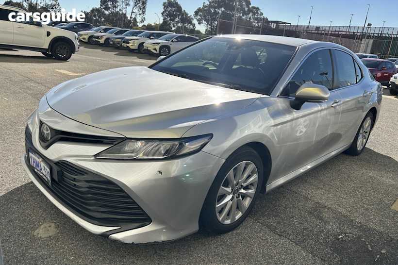 Silver 2018 Toyota Camry Sedan Ascent