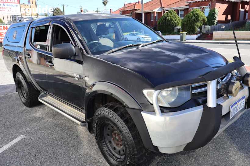 Black 2009 Mitsubishi Triton Double Cab Utility Gl-R (4X4)