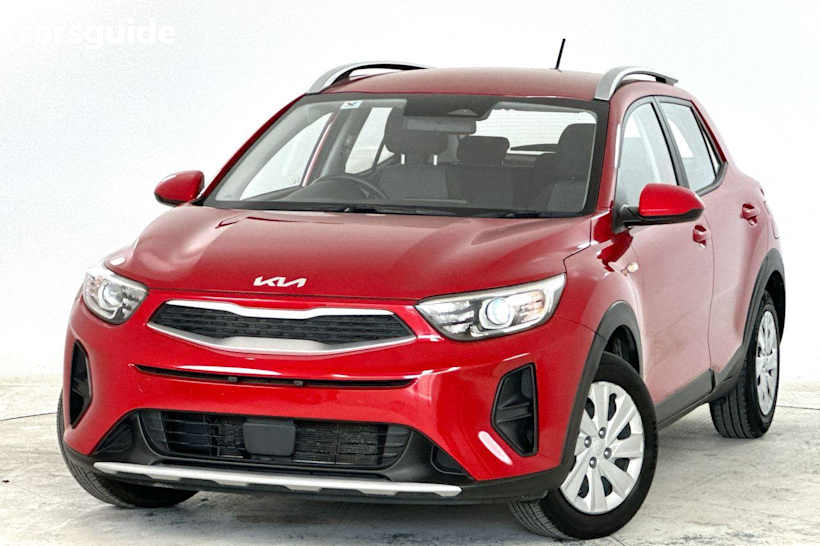 Red 2022 Kia Stonic Wagon S