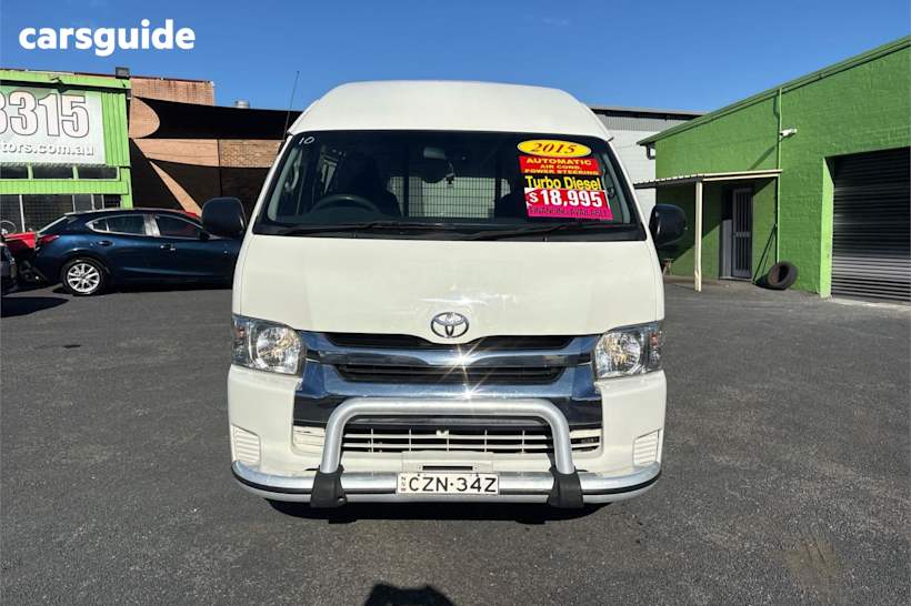 White 2015 Toyota HiAce Van Slwb