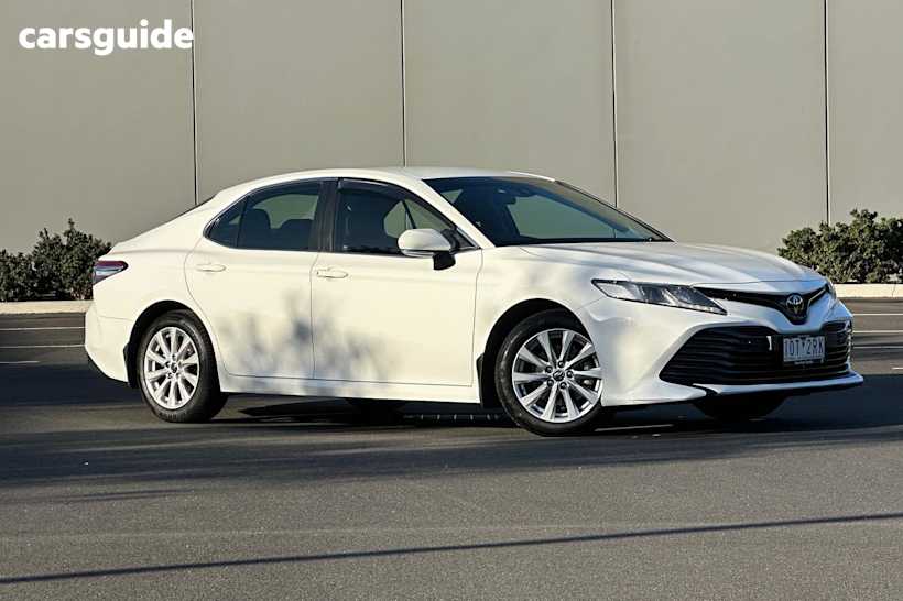 White 2019 Toyota Camry Sedan ASCENT F