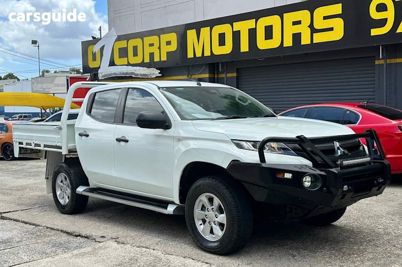 White 2019 Mitsubishi Triton Double Cab Pick Up Glx Plus (4X4)