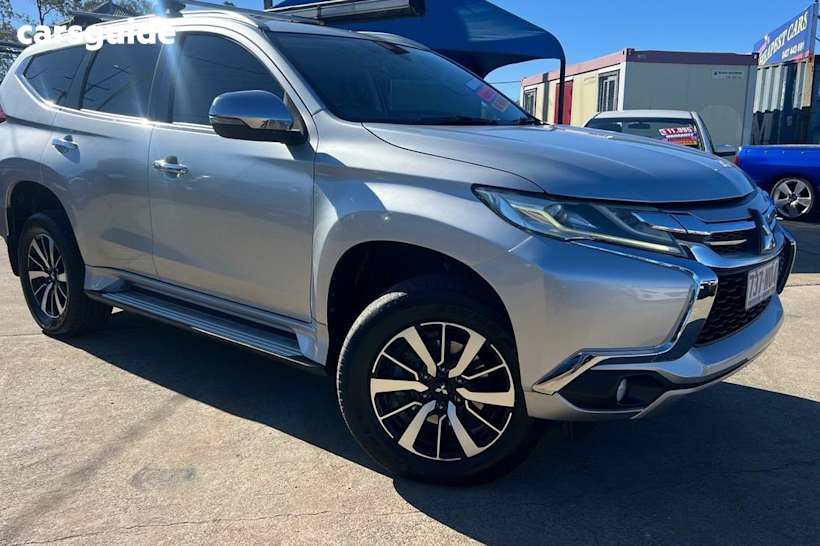 Silver 2016 Mitsubishi Pajero Sport SUV GLS 4X4