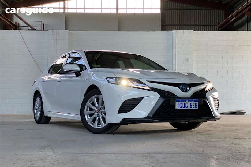 White 2019 Toyota Camry Sedan Ascent Sport (Hybrid)
