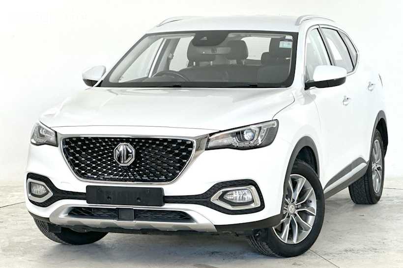 White 2022 MG HS SUV VIBE F