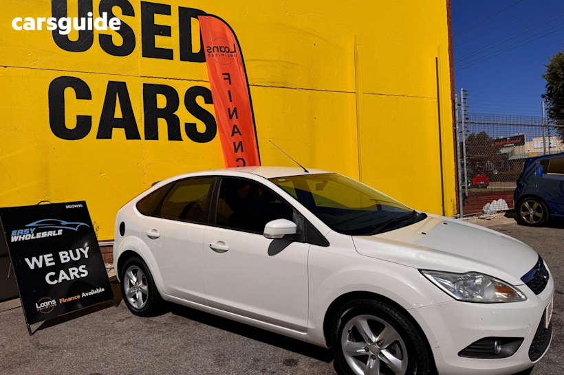 White 2009 Ford Focus Hatch LX F