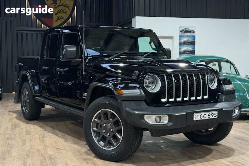 Black 2020 Jeep Gladiator Ute Tray OVERLAND 4X4
