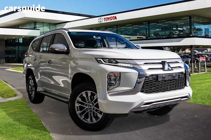 White 2021 Mitsubishi Pajero Sport SUV GLX 4X4