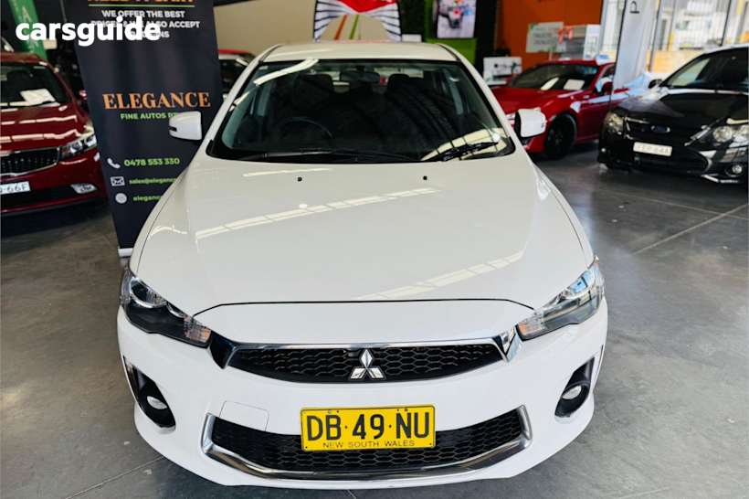 White 2017 Mitsubishi Lancer Sedan Es Sport