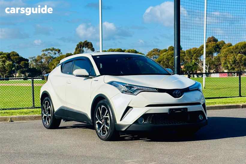 White 2018 Toyota C-HR SUV HYBRID G