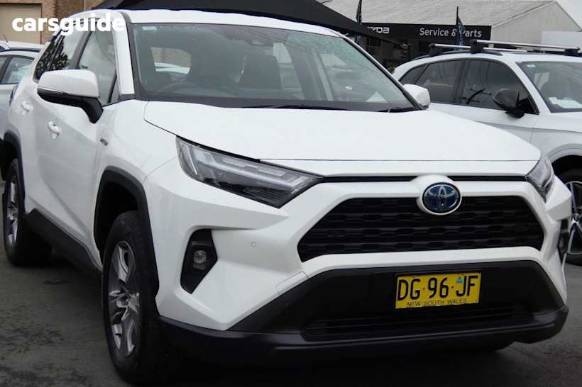 White 2023 Toyota RAV4 SUV GX F