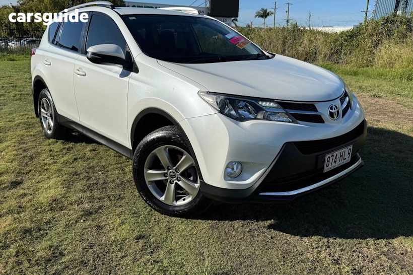 White 2014 Toyota RAV4 SUV GXL 4X4