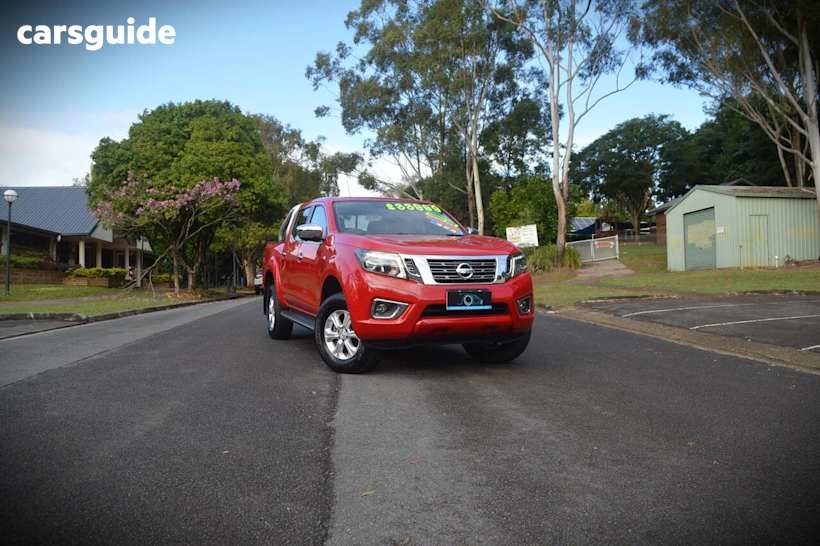Red 2019 Nissan Navara Ute Tray ST 4X4