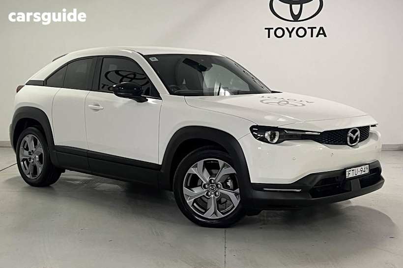 White 2023 Mazda MX-30 Wagon G20E Evolve Mhev