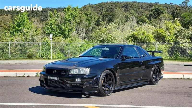 Black 2000 Nissan Skyline Coupe GT-R 4WD