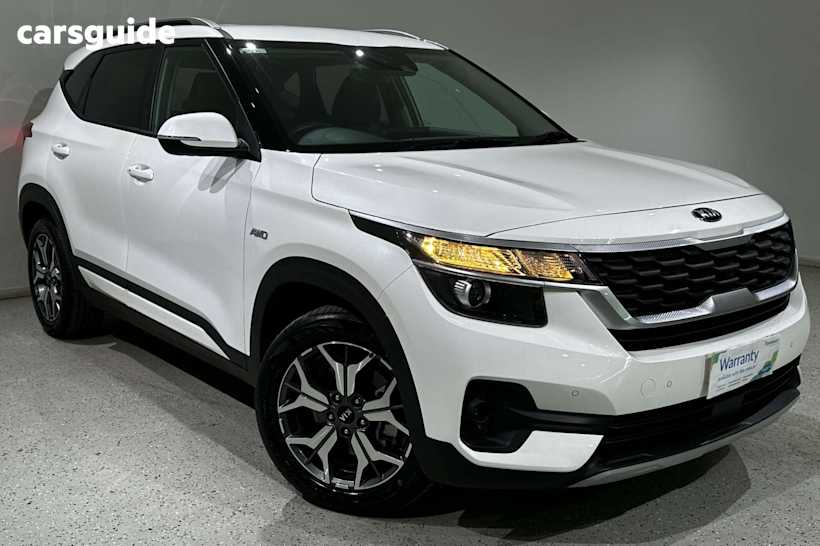 White 2020 Kia Seltos SUV SPORT+ 4X4