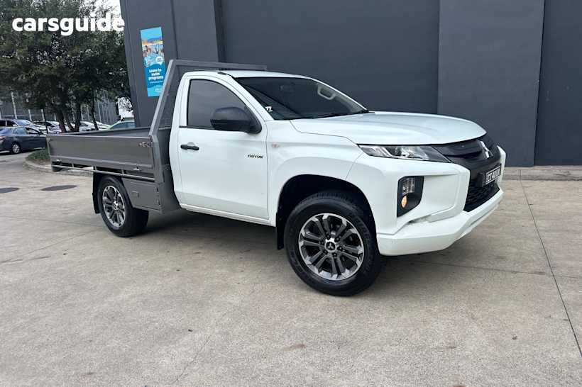 White 2018 Mitsubishi Triton Ute Tray GLX R