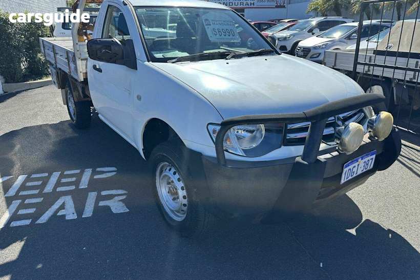 White 2009 Mitsubishi Triton Cab Chassis Glx