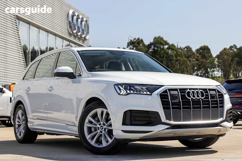White 2022 Audi Q7 SUV 45 TDI 4WD