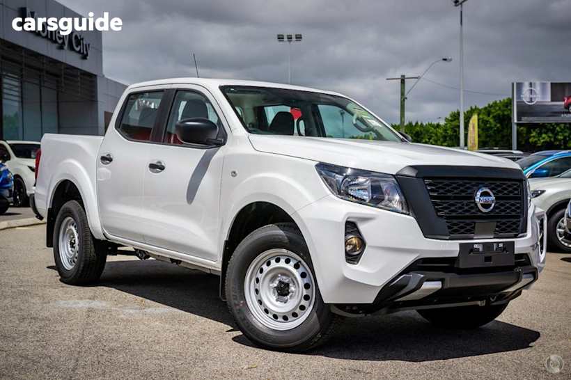 White 2025 Nissan Navara Dual Cab Pick-up Sl (4X4)