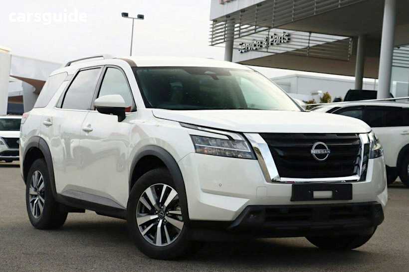 Black 2024 Nissan Pathfinder SUV TI 4X4