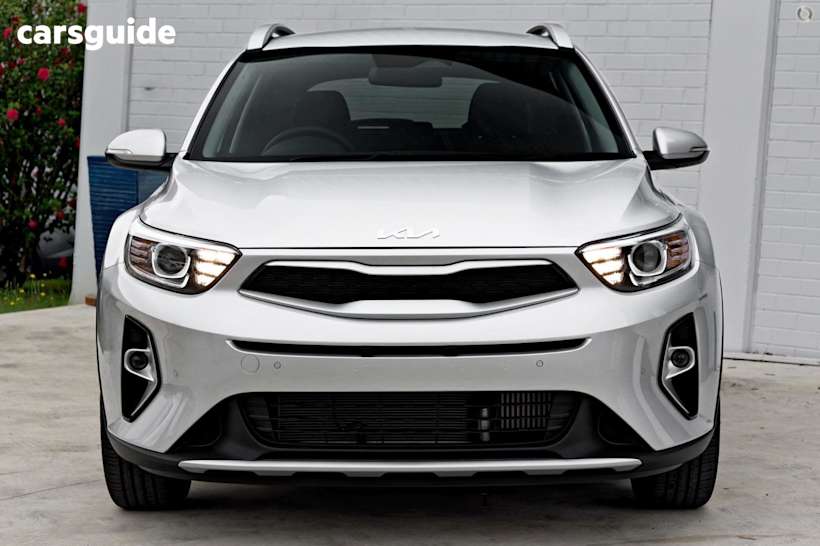 Silver 2025 Kia Stonic Wagon Sport